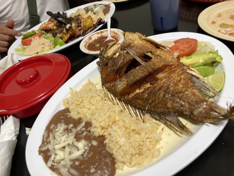 Las Brisas de Acapulco Seafood 768x576